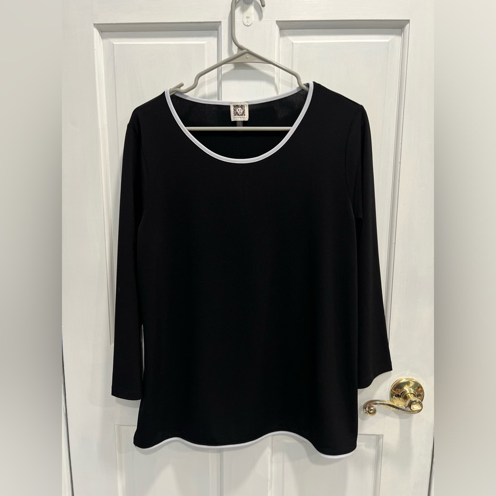 ANN KLEIN Black With White Trim Blouse Back Detail SIZE LARGE Work Wear PreLoved
